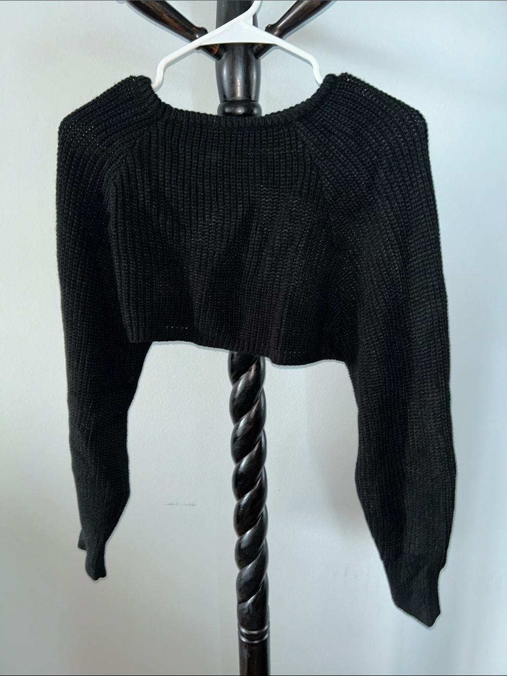 Open Back Black Cropped Knit Sweater - 21.T